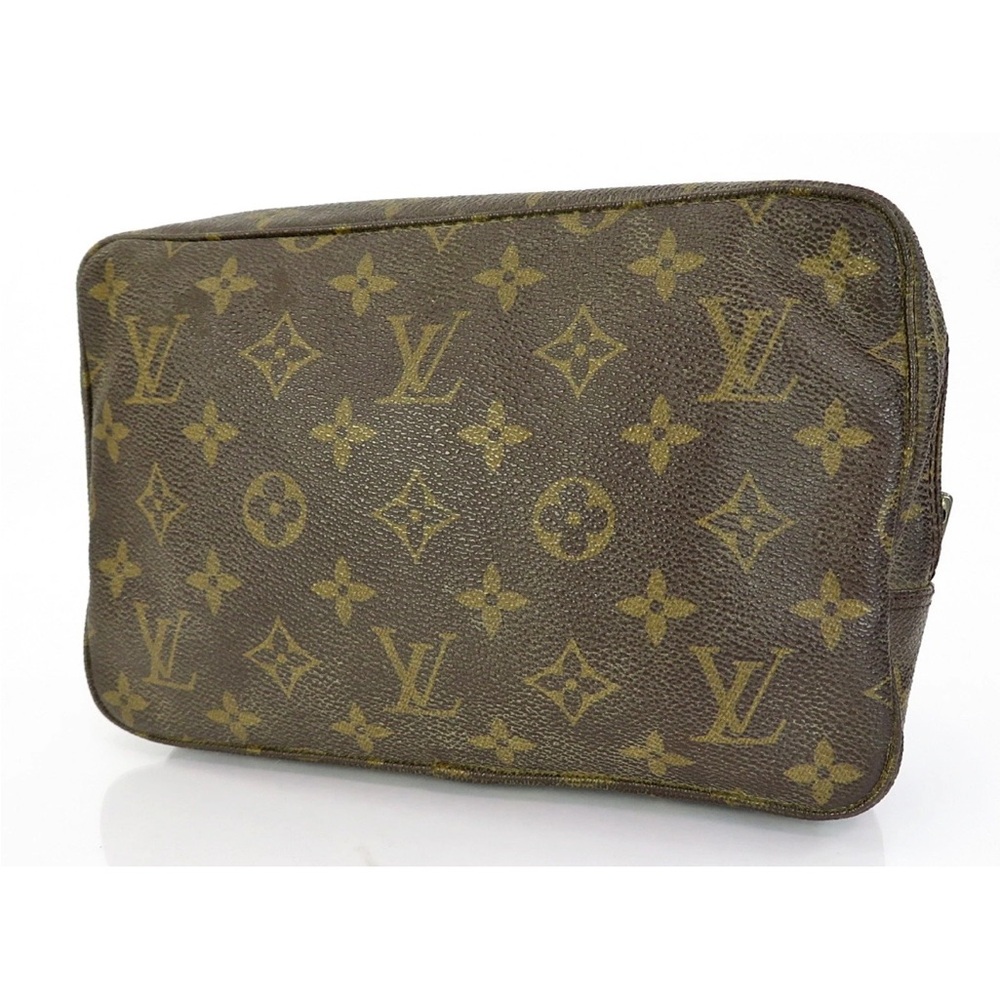 Louis Vuitton Monogram Toiletry Bag in Brown